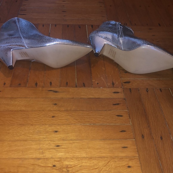 NEW IVYLEE COPENHAGEN VIVIAN V-Cut Boots in silver EU 36 US 6 - Picture 7 of 10